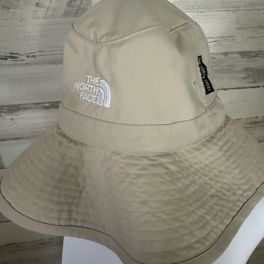 North Face Women’s Bucket Hat